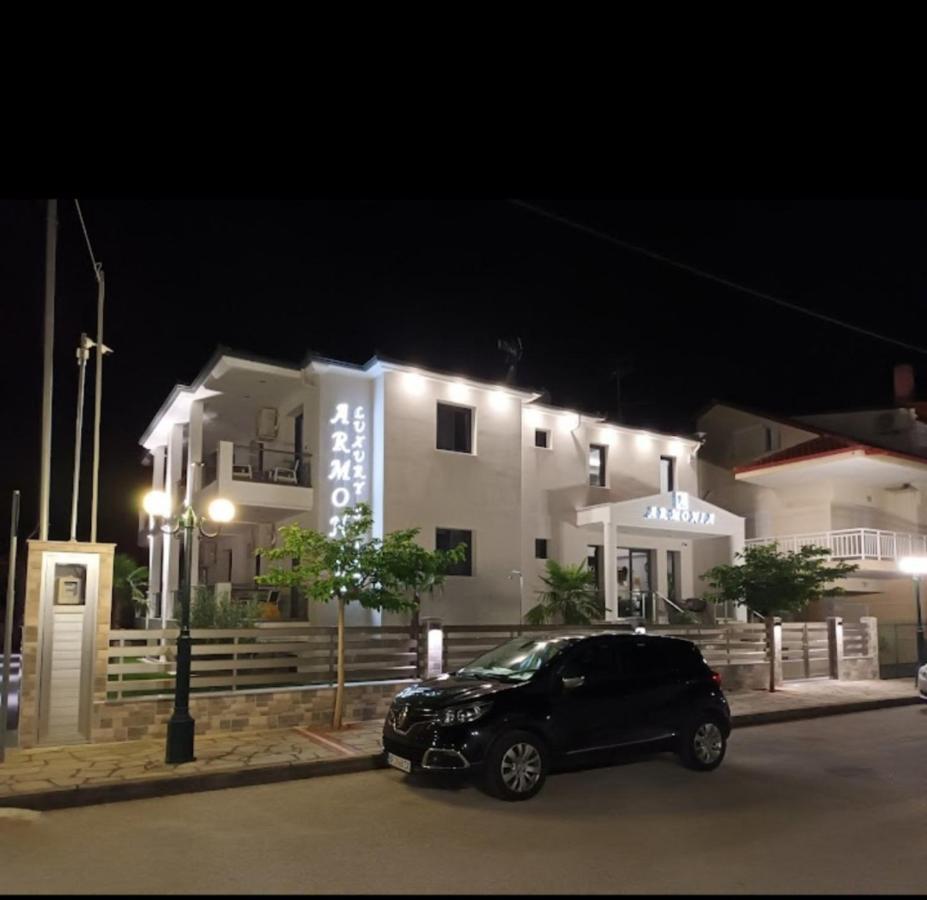 Armonia Luxury Suites Vrasná Exterior foto