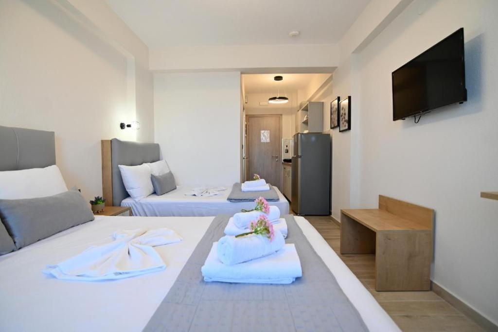 Armonia Luxury Suites Vrasná Exterior foto